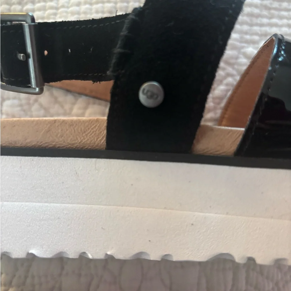 UGG Black Braelynn Women's Sandals - Picture 7 of 8